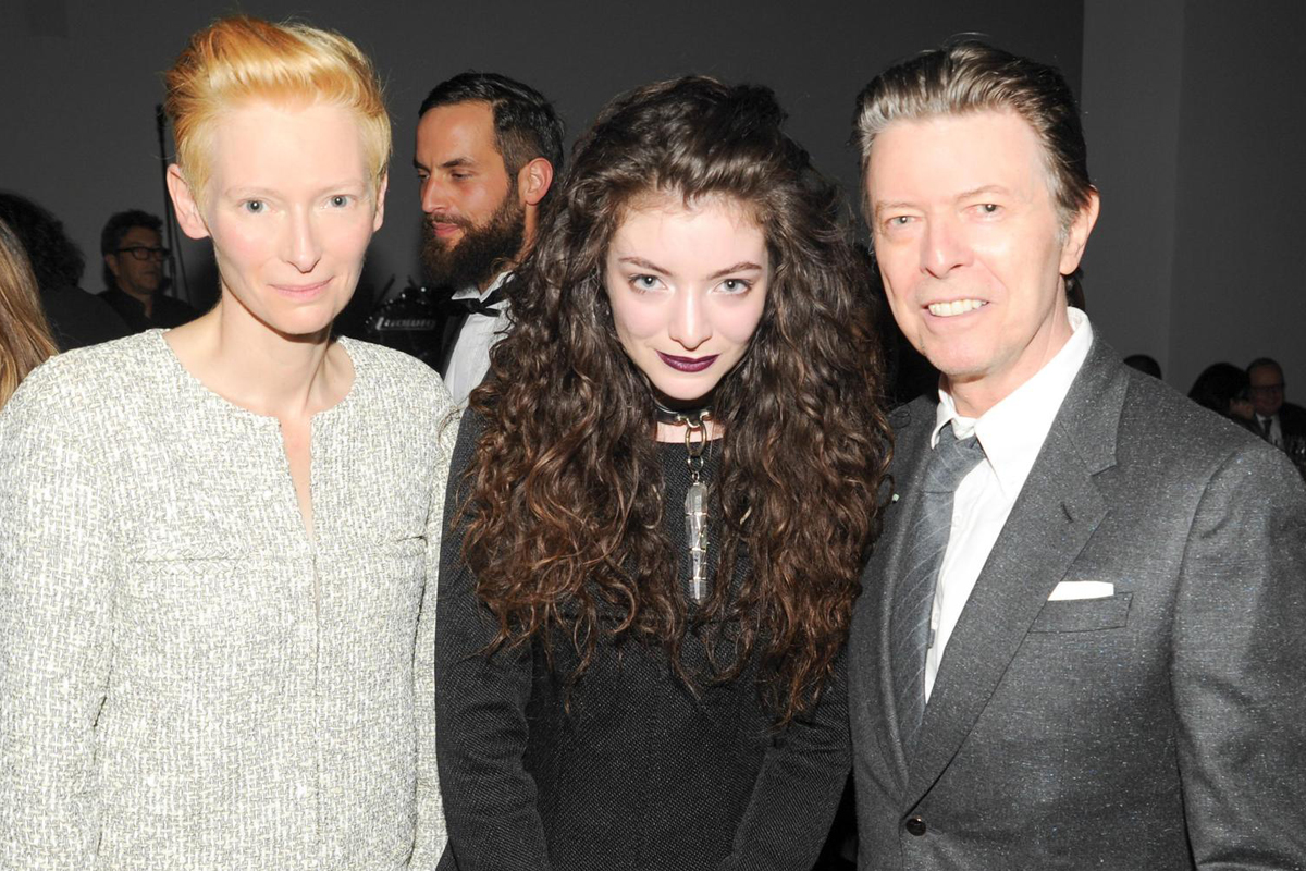 Em um encontro entre Bowie e Lorde, o camaleão disse que ela é o futuro da música. Só isso! E a garota está bombando!