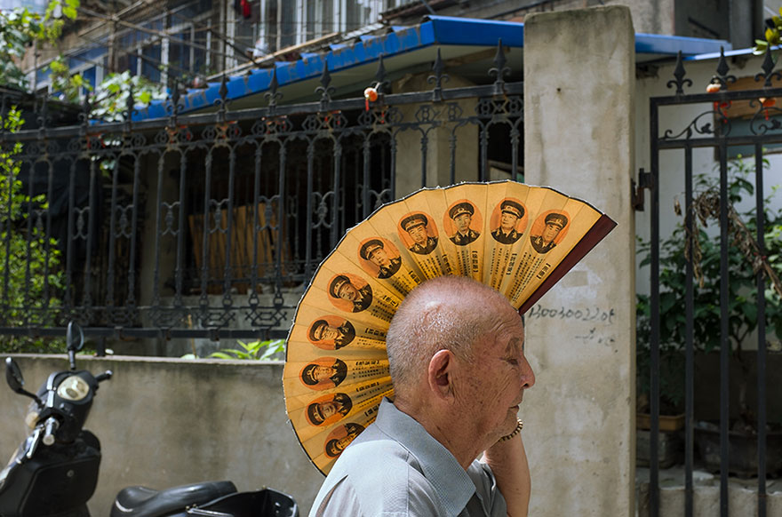 O fotógrafo chinês Tao Lin aprendeu a clicar sozinho, na volta e na ida do trabalho ou na hora de almoçar