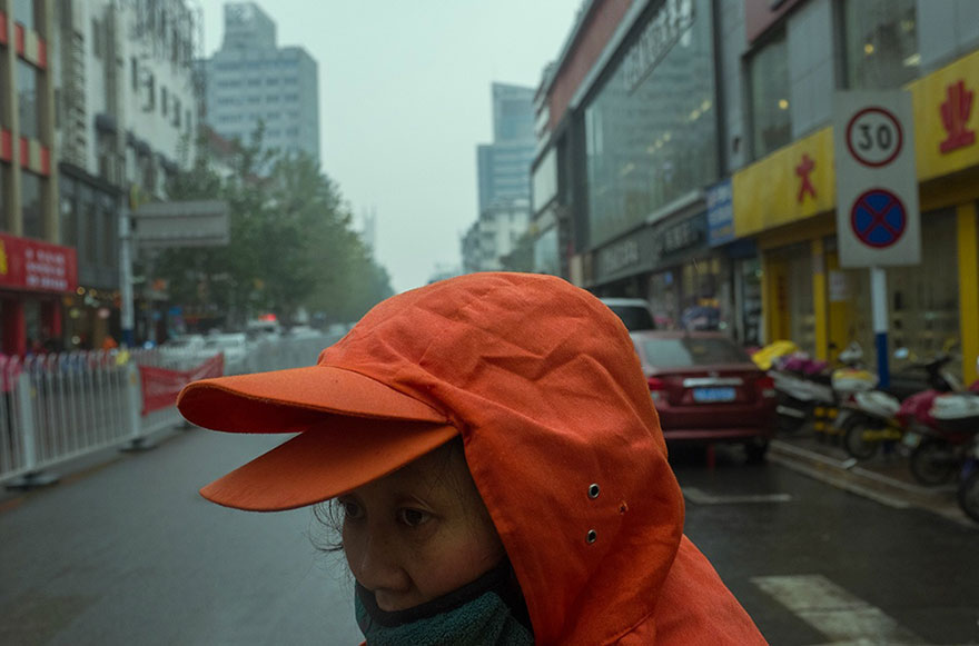 O fotógrafo chinês Tao Lin aprendeu a clicar sozinho, na volta e na ida do trabalho ou na hora de almoçar