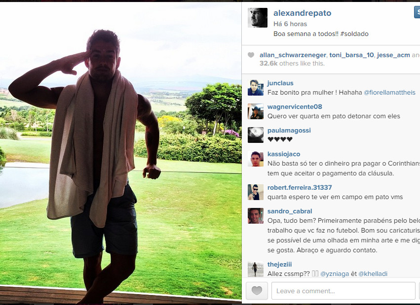 Ela e o boy, Alexandre Pato, estão passando o Carnaval na fazenda