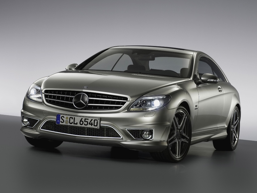 A Mercedes-Benz uma marca alemã de automóveis pertencente ao grupo Daimler AG, criada em 1924 e resultado de uma fusão entre a Benz & Cia. e a Daimler. É a mais antiga empresa de automóveis e veículos comerciais da Alemanha e do mundo. Em 1924, as duas maiores rivais a DMG e a Benz& Cia, se juntaram pra dar um impulso à economia alemã após a Primeira Guerra Mundial. O modelo Mercedes-Benz CL65 AMG Coupé custa US$ 215,5 mil