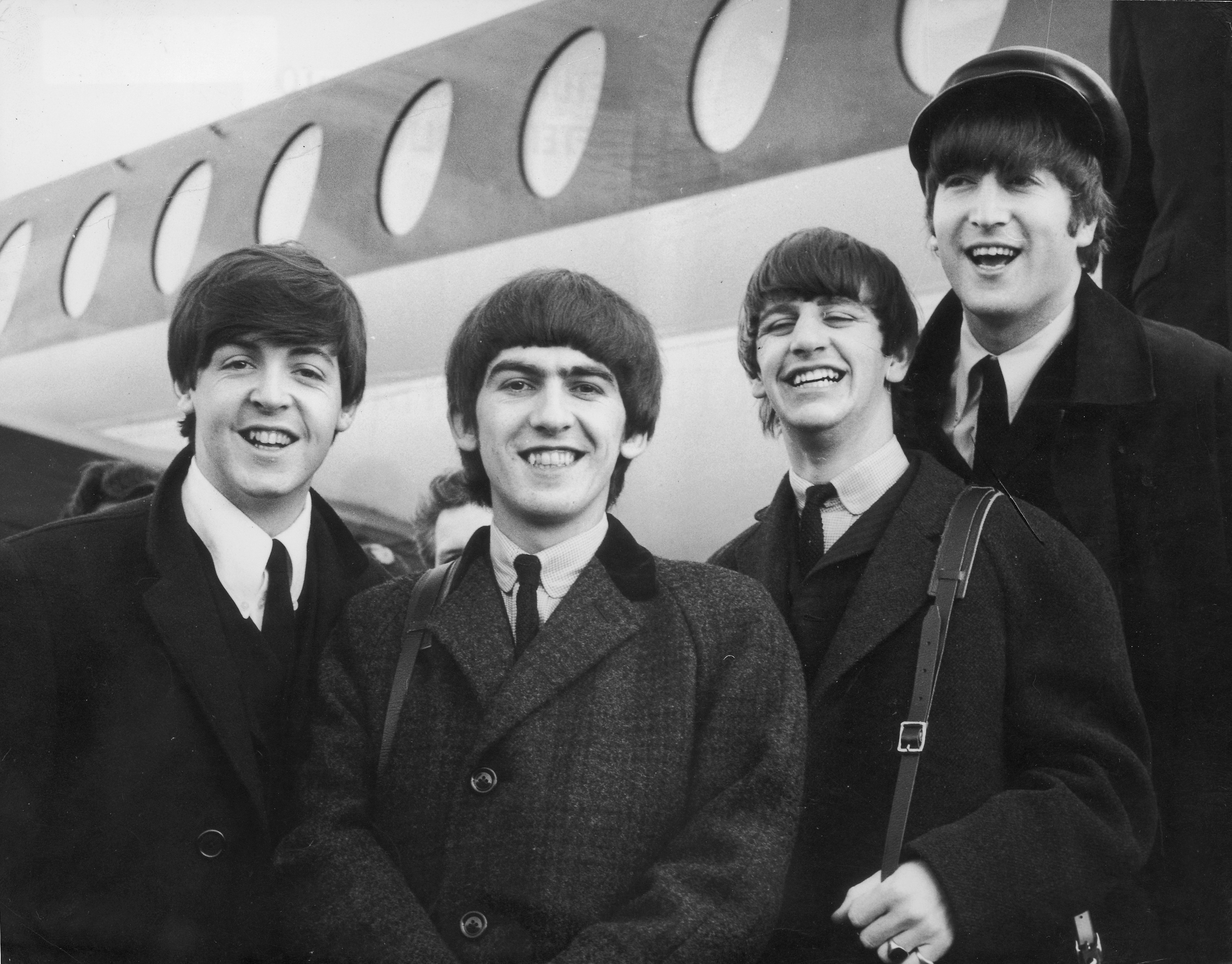 Eleonor Rigby é uma das personagens de músicas do Beatles. A mulher nunca existiu, mas a estátua de uma senhora foi erguida em Liverpool para homenagear a música.