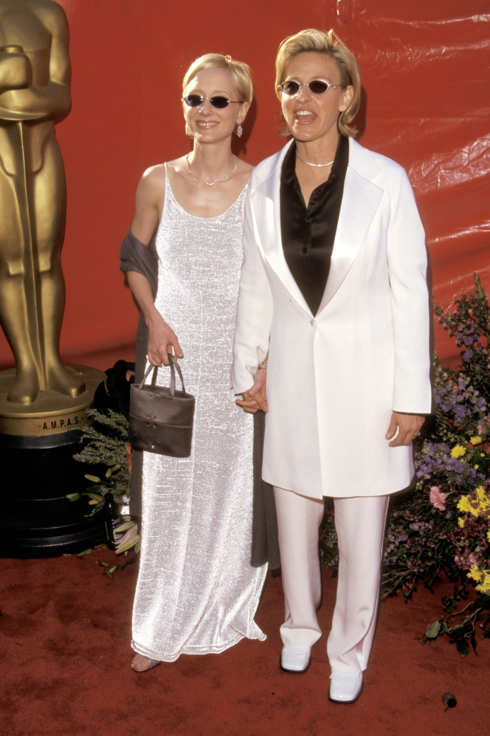 Ellen-Poderosa-DeGeneres levou sua namorada na época, a atriz Anne Heche assim para o Oscar de 1999 