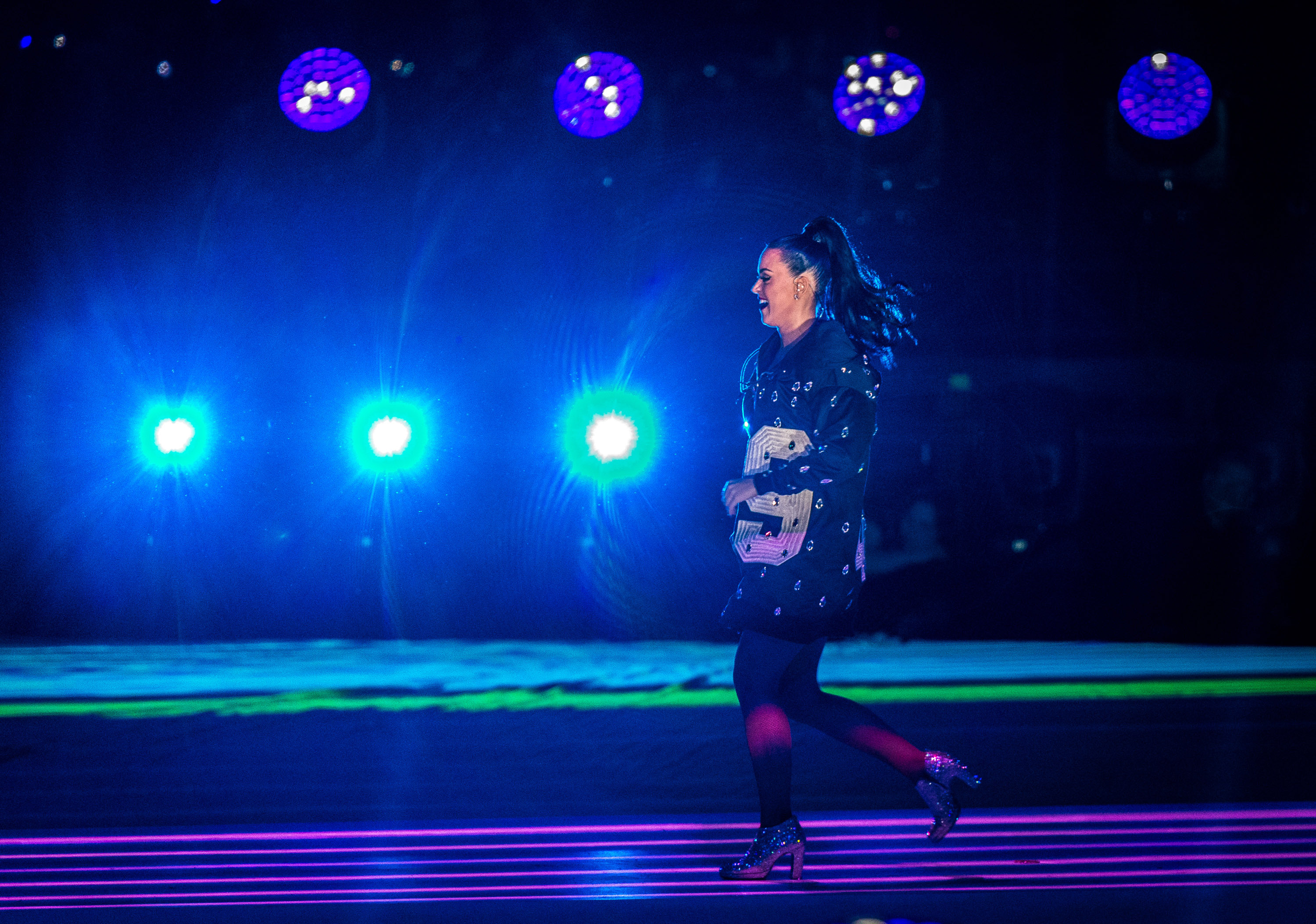 GLENDALE, AZ - FEBRUARY 01:  Recording artist Katy Perry performs onstage during the Pepsi Super Bowl XLIX Halftime Show at University of Phoenix Stadium on February 1, 2015 in Glendale, Arizona.  (Photo by Christopher Polk/Getty Images)