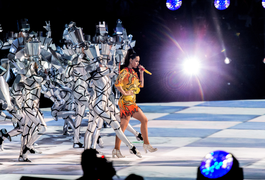 Katy Perry durante o show do intervalo em Glendale, Arizona, no Phoenix Stadium