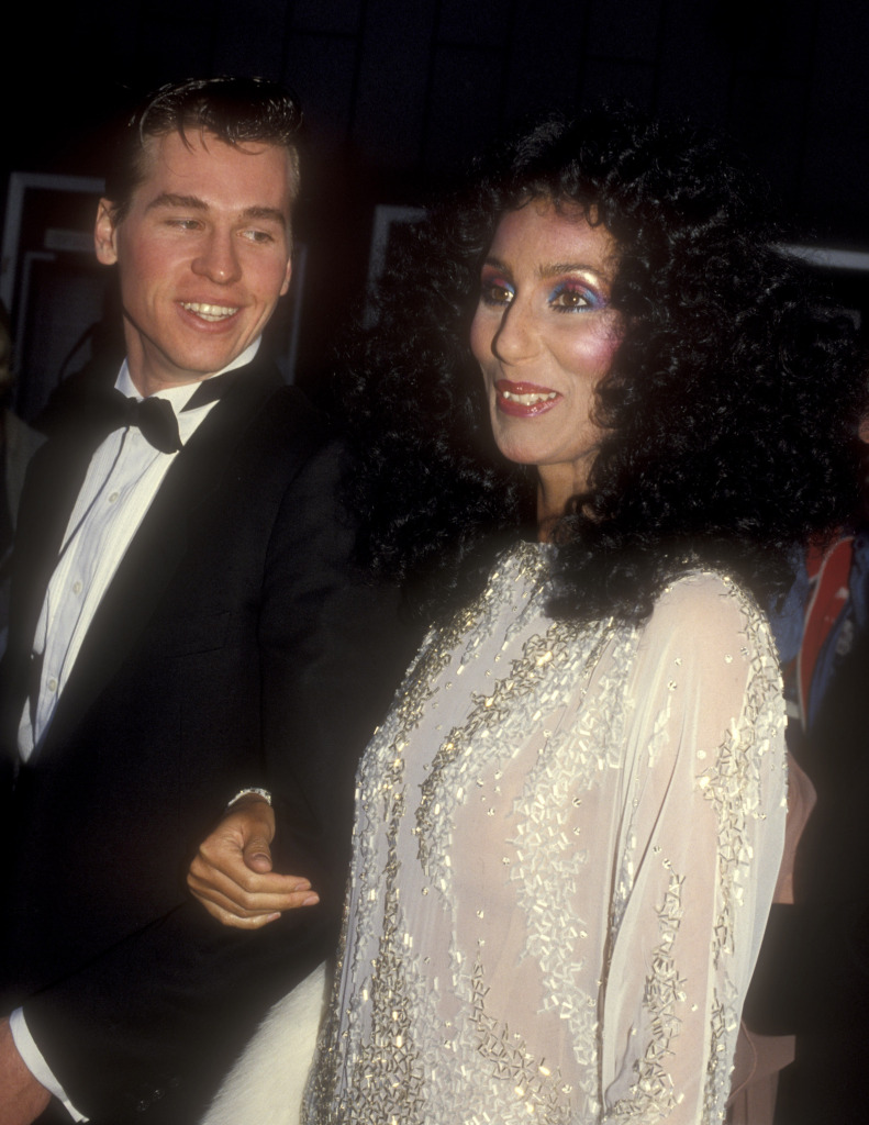 Cher danadinha pegava o Val Kilmer, e levava ele de Oscar, quer dizer, pro Oscar, em 1984