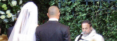 Ronaldo e Daniella Cicarelli se casaram no dia 14 de fevereiro de 2005 e foi um bafo atrás do outro, que culminou com a expulsão de Caroline Bittencourt da festa feita no Castelo de Chantilly 