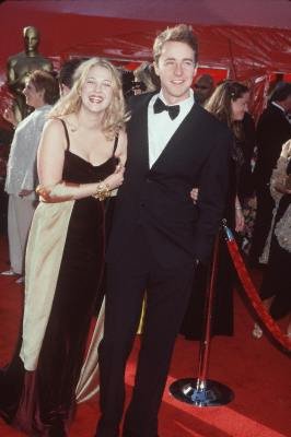 Casal fofo que a gente esqueceu que amava: Drew Barrymore e Edward Norton só na alegria, durante o rede carpet do Oscar de 1999