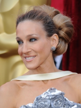 Quem concorda que a atriz exagerou um pouco nesse penteado para ir ao Oscar de 2010? 