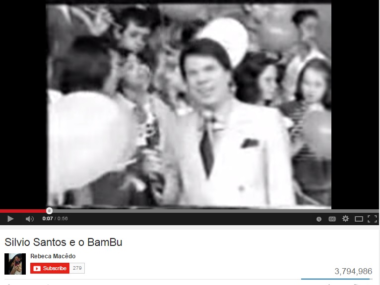 Não vamos contar a piada senão perde a graça, mas tem a ver com bambu e ânus. A menina de Santa Catarina dá um olé em Silvio Santos com essa piada.  
