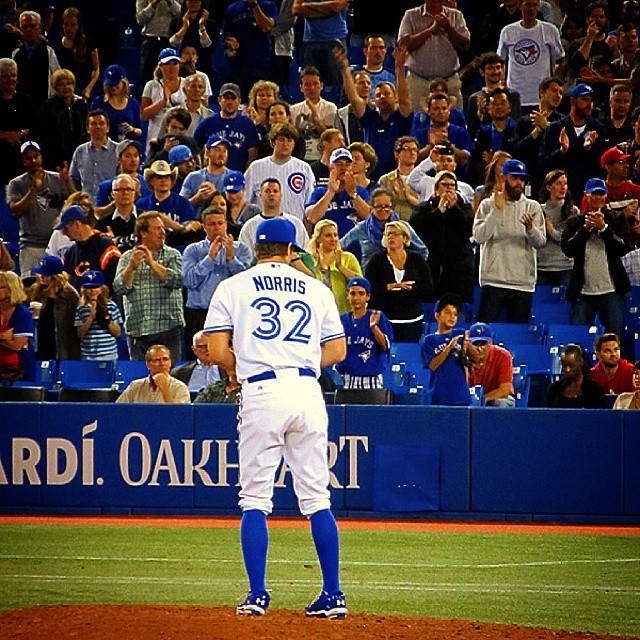 Daniel é arremessador do Toronto Blue Jays, considerado uma das grandes promessas da liga e a caminho do segundo ano de contrato