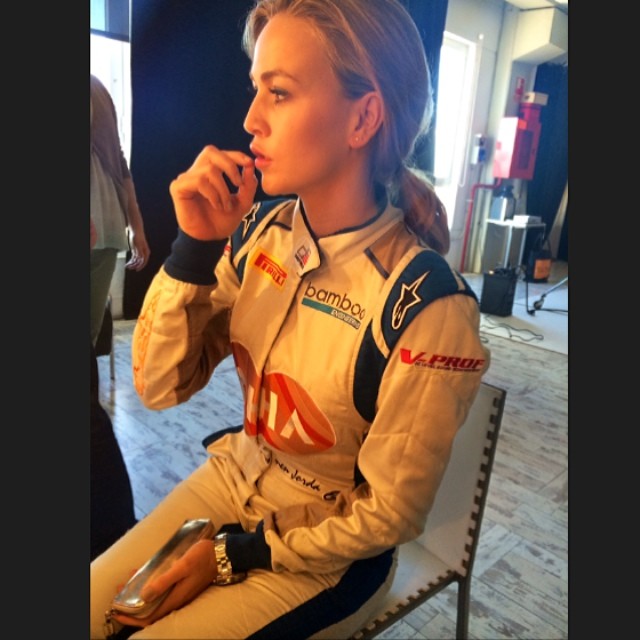 Ela disputa corridas desde os 10 anos, mas vai ser a primeira vez que ela entrará em um verdadeiro F1