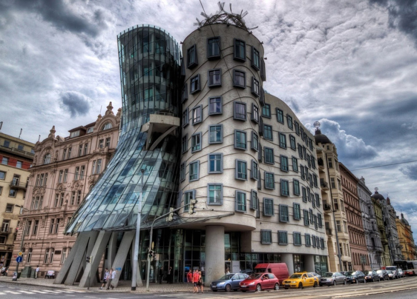 A Casa Dançante, em Praga, na República Tcheca...