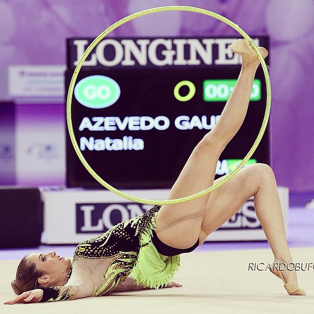 Ela será a responsável por trazer de volta todo o balanço do samba para a nossa ginástica!