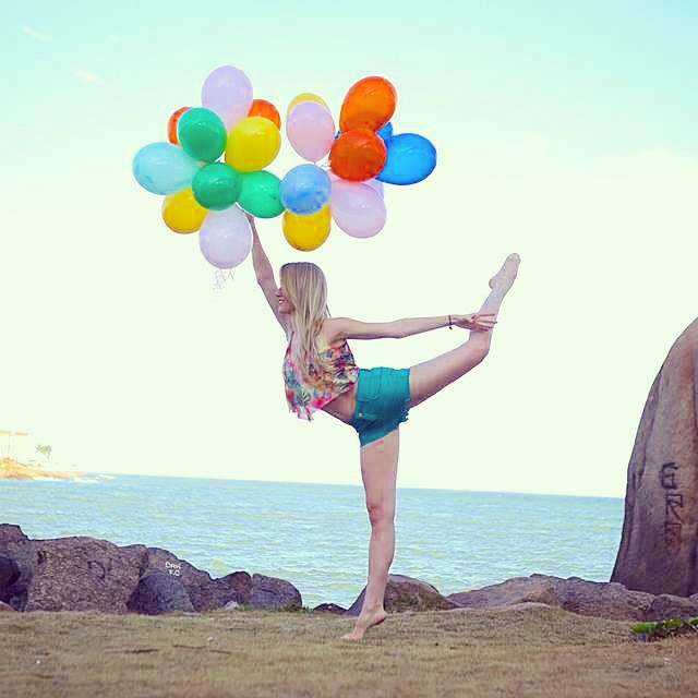 Ela será a responsável por trazer de volta todo o balanço do samba para a nossa ginástica!