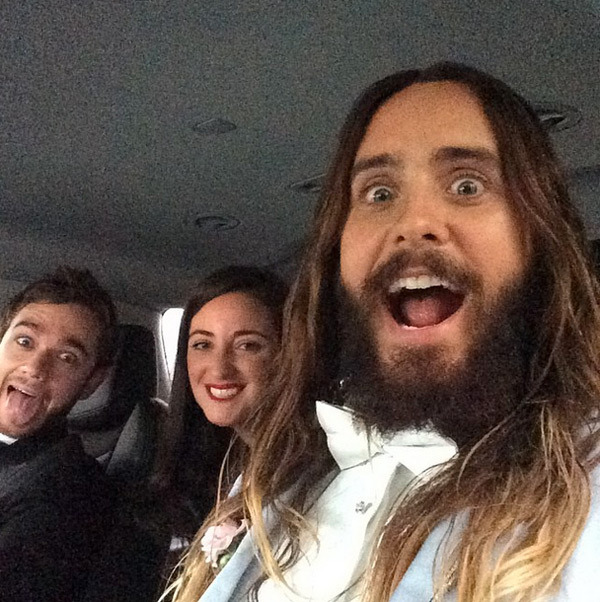 Jared Leto a caminho do Oscar aproveitou e... Fez um selfie