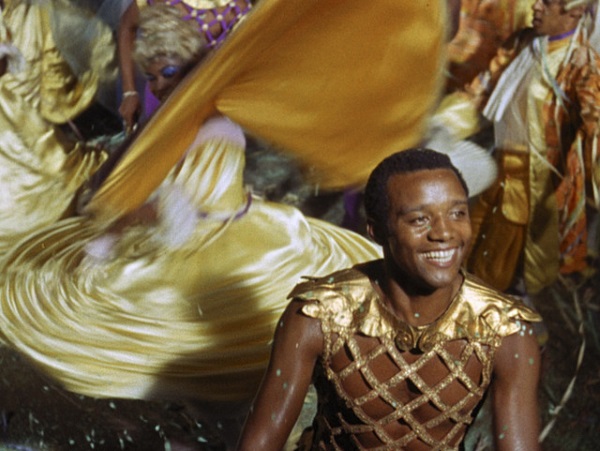 O pano de fundo da história é, também, o Carnaval