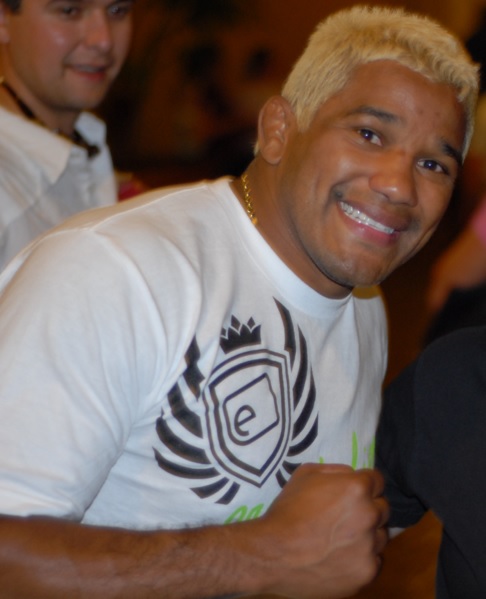 Outro lutador brasileiro que utilizou Drostanolona, Hermes França foi pego em 2007 após ser derrotado por Sean Sherk