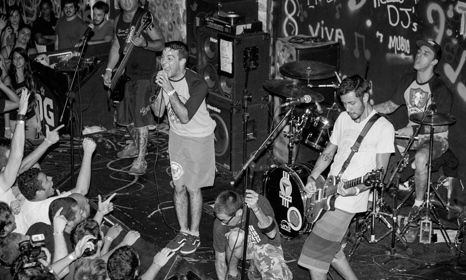 Rodrigo Lima, vocalista e letrista da banda de punk hardcore Dead Fish, é advogado