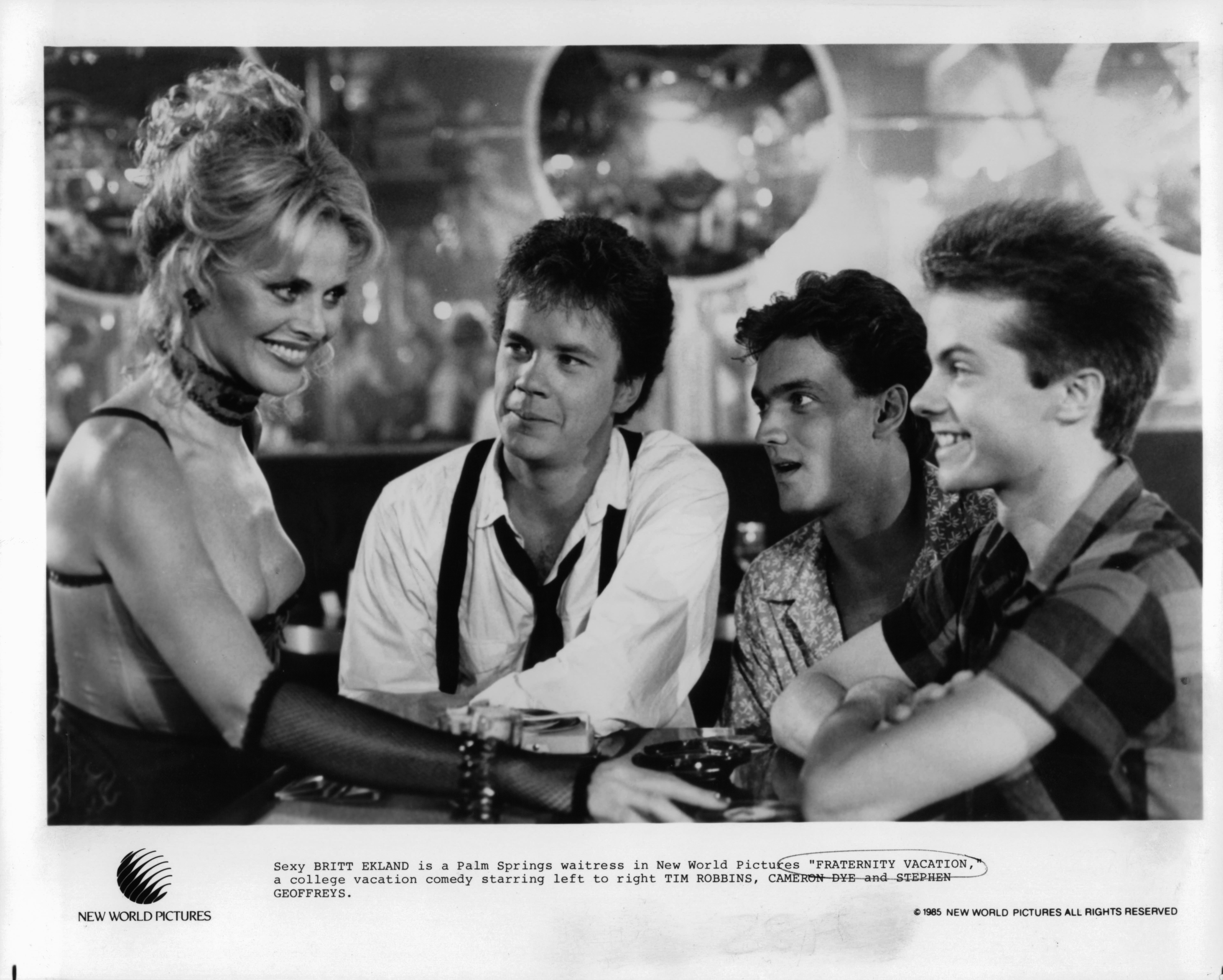 No elenco estão Sheree J. Wilson, Cameron Dye, Leigh McCloskey, 	Tim Robbins.