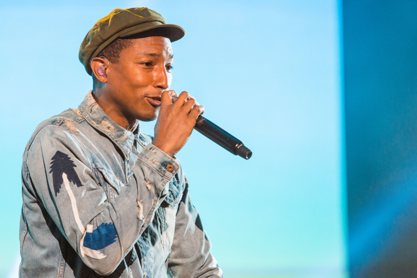 Além da vibe jovem, Pharrell simplesmente não envelhece.