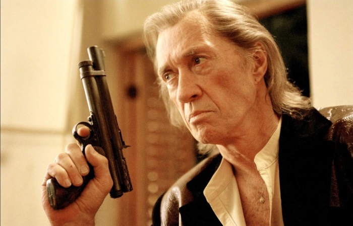 E o ícone do kung fu dos anos 70, David Carradine