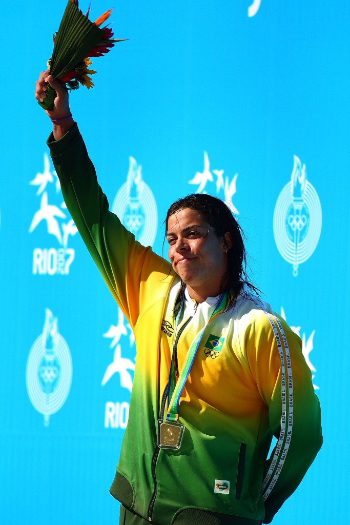 Rebeca Gusmão emagrece 8kg com aulas de educação física