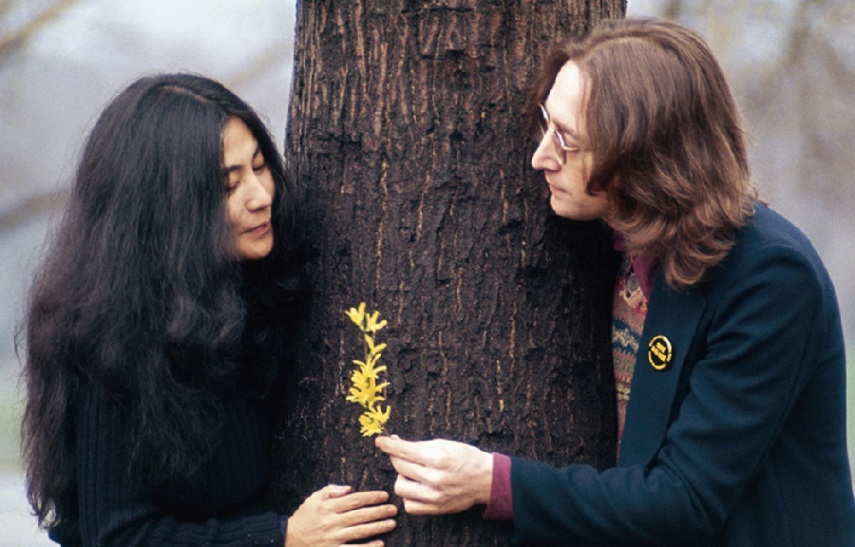 Yoko Ono e John Lennon (1973)
