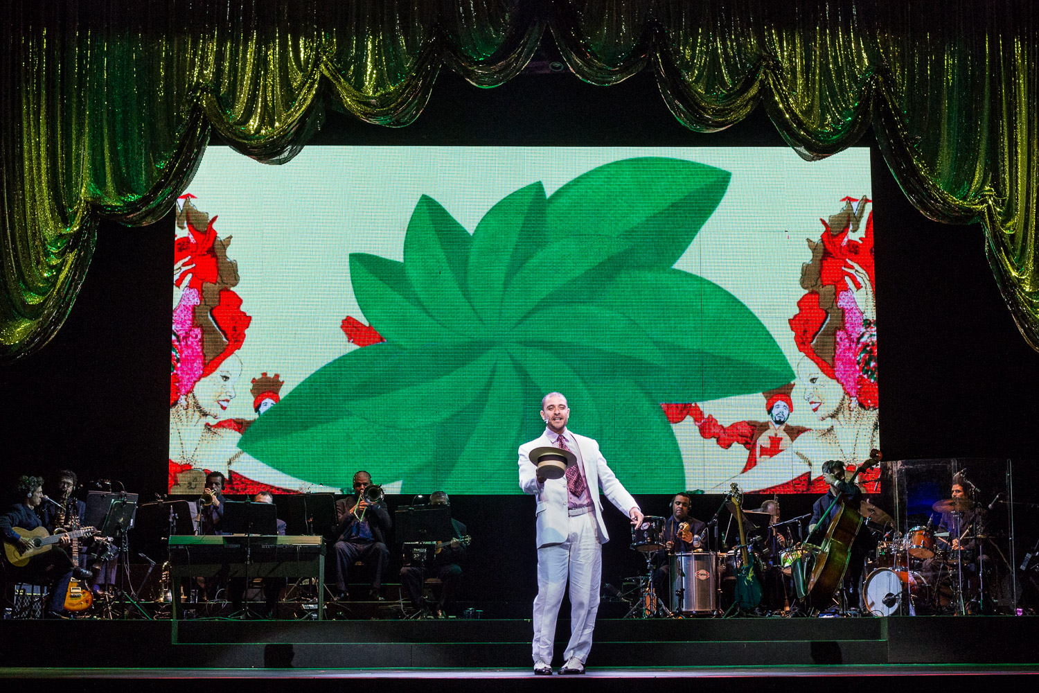 SamBra, musical homenageia cem anos de samba