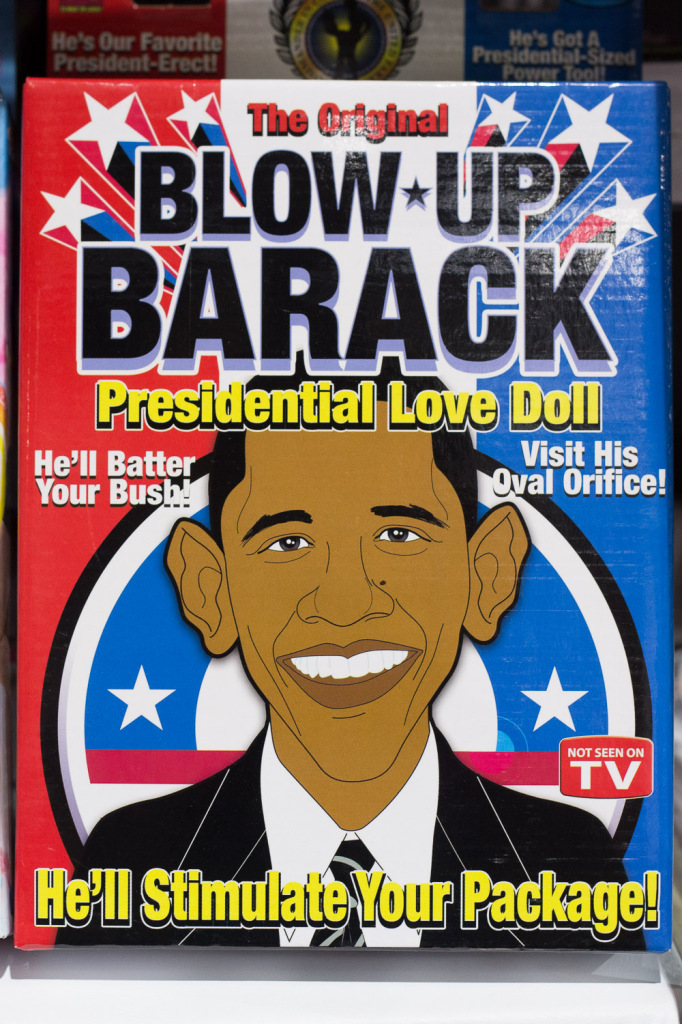 Boneco inflável Barack