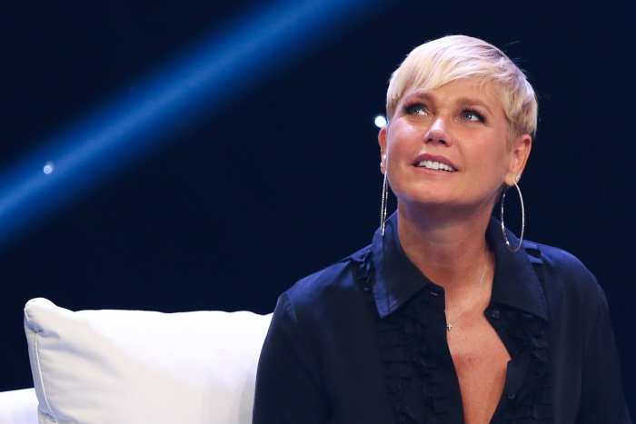 Xuxa durante a coletiva de imprensa