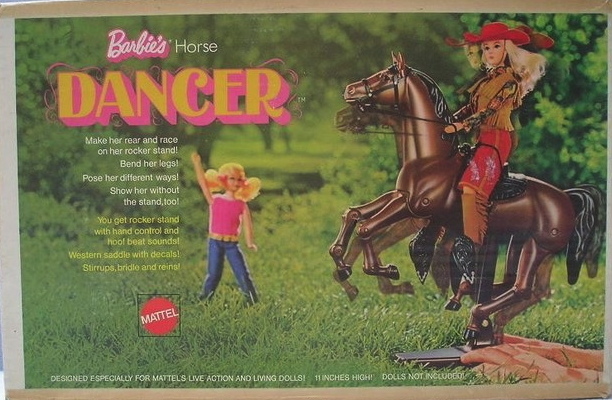 O primeiro animal de estimação da Barbie foi um cavalo chamado Dancer. Depois dele, a Barbie já teve mais de 50 animais de estimação.