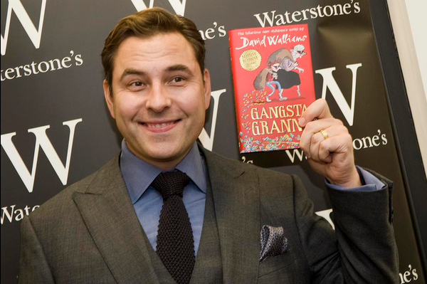 O comediante David Walliams também lê - pelo menos seus próprios livros