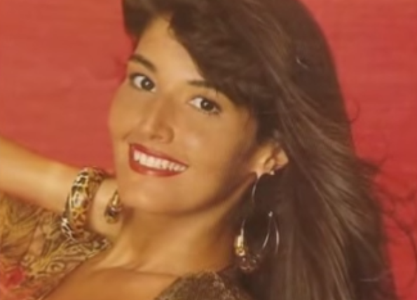 Há 25 anos, Roberta Close foi a primeira transexual operada a posar nua no  Brasil – Vírgula