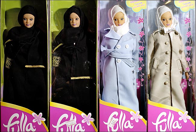 Em alguns países do Oriente Médio, a versão da Barbie chama-se Fulla e foi lançada em 2003. Trata-se, na verdade, de uma concorrente, porque não é fabricada pela Mattel. A boneca segue os padrões de se vestir da religião muçulmana, com véu e hijab (vestimenta que cobre as roupas), além de um tapete para orações. Mas nem todos os países liberaram as vendas. A comercialização é proibida, por exemplo, na Arábia Saudita.