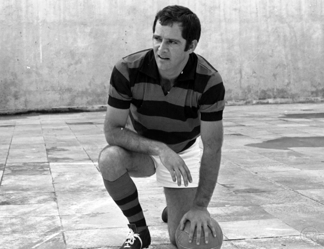 O jogador de futebol Duda Coragem de Irmãos Coragem (1970) 