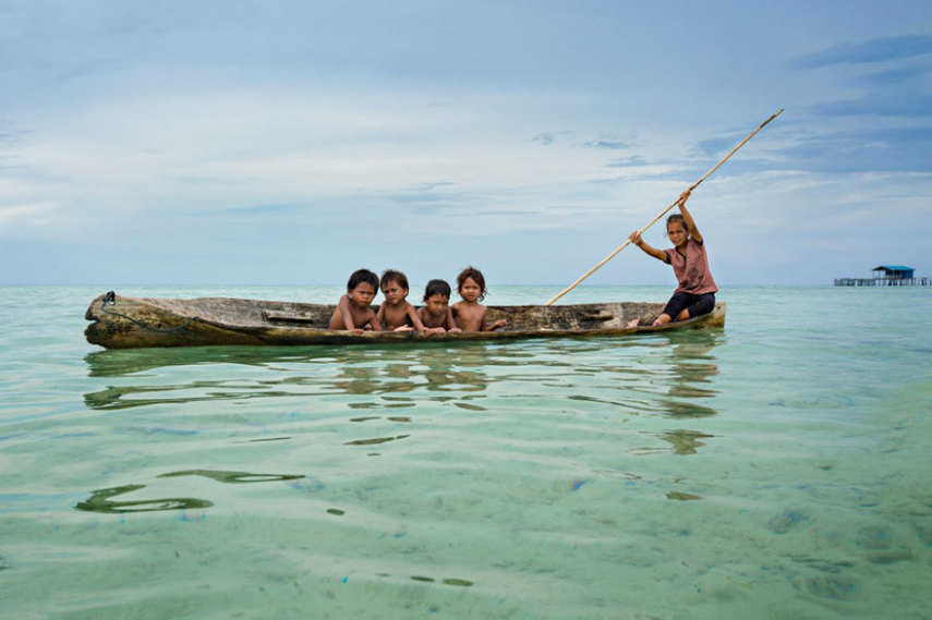 A tribo Bajau vive com total simplicidade, porém no paraíso.