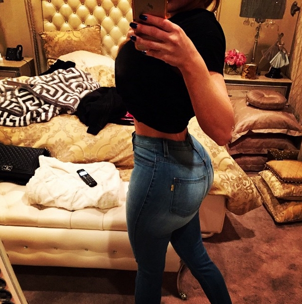 Nikki Mudarris, a sósia de Kim Kardashian