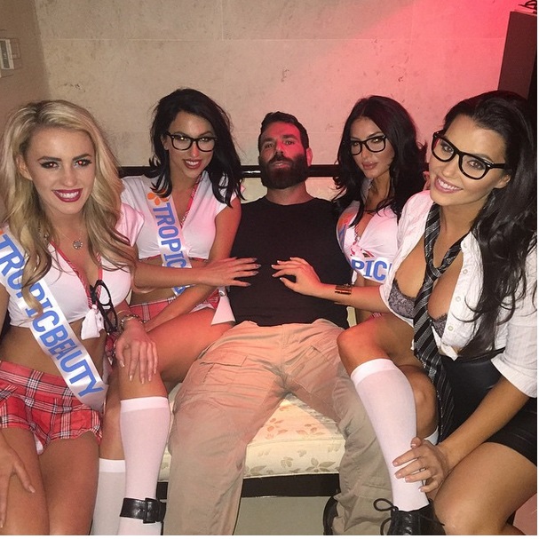 As melhores fotos do Instagram de Dan Bilzerian