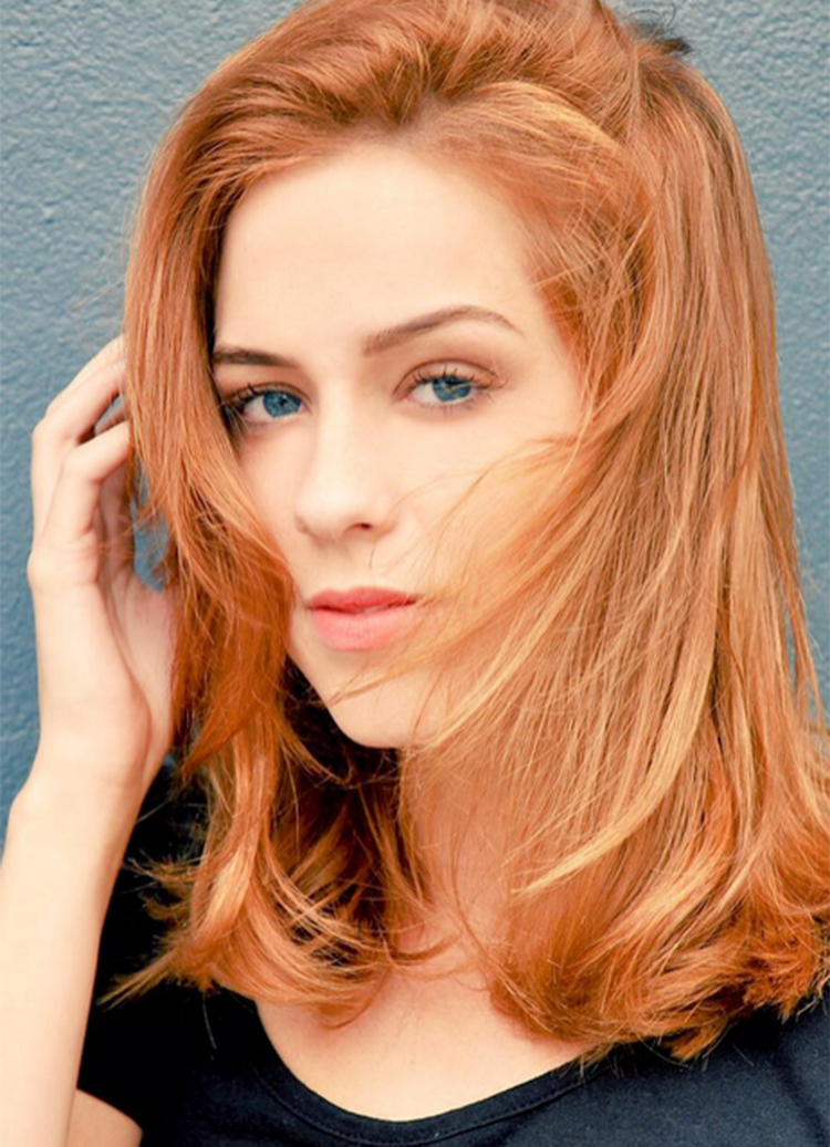 Novo visual de Sophia Abrahão depois de cortar o cabelo na novela Alto Astral