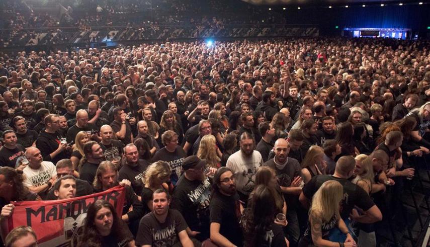 Fãs do Manowar na Kings Of Metal MMXIV World Tour