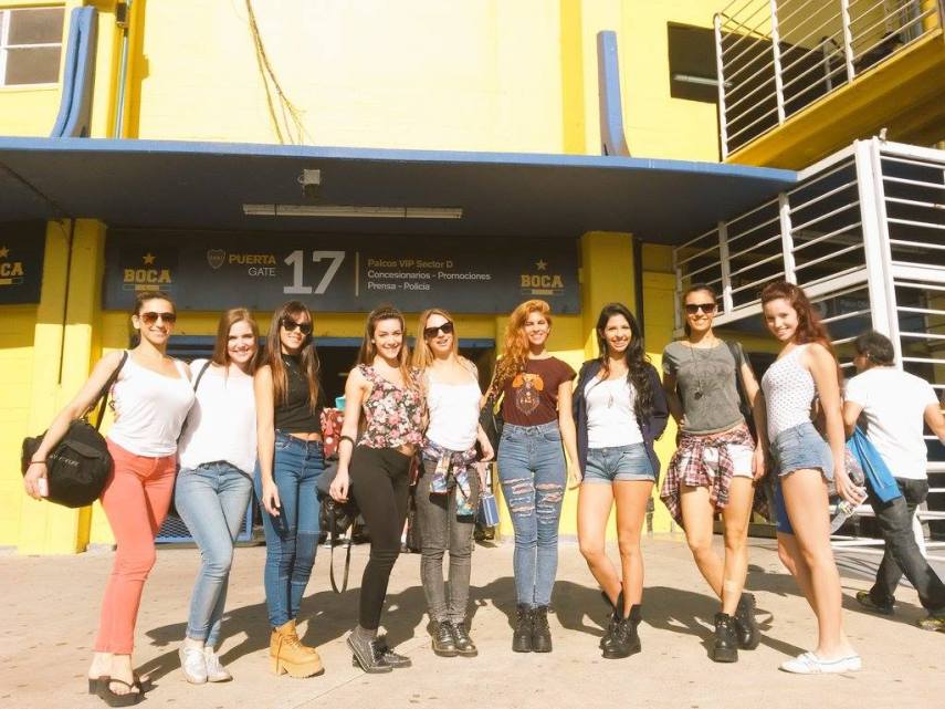 Las Boquitas, as famosas cheerleaders do Boca Juniors