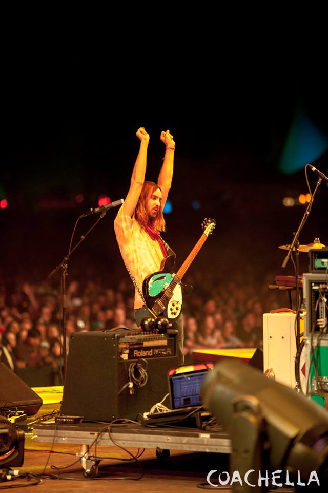 Tame Impala tocando o novo álbum é muito <3