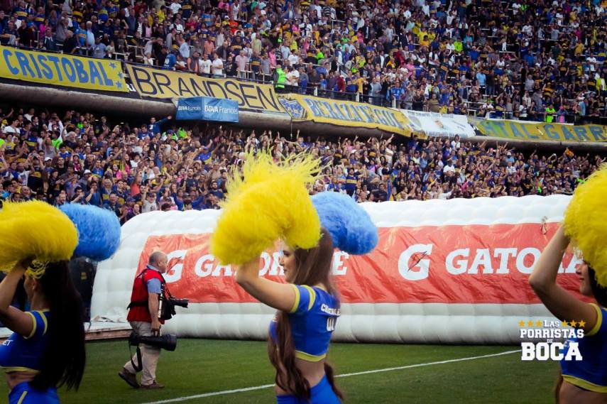 Las Boquitas, as famosas cheerleaders do Boca Juniors