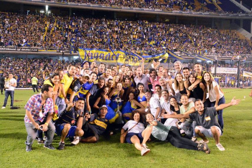 Las Boquitas, as famosas cheerleaders do Boca Juniors