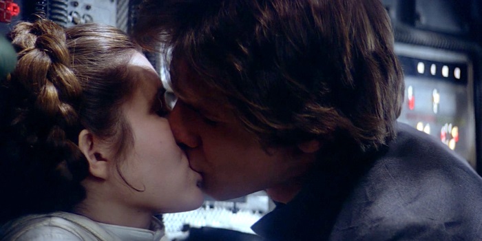 Beijo intergaláctico: Princesa Léia (Carrie Fisher) e Han Solo (Harrison Ford)