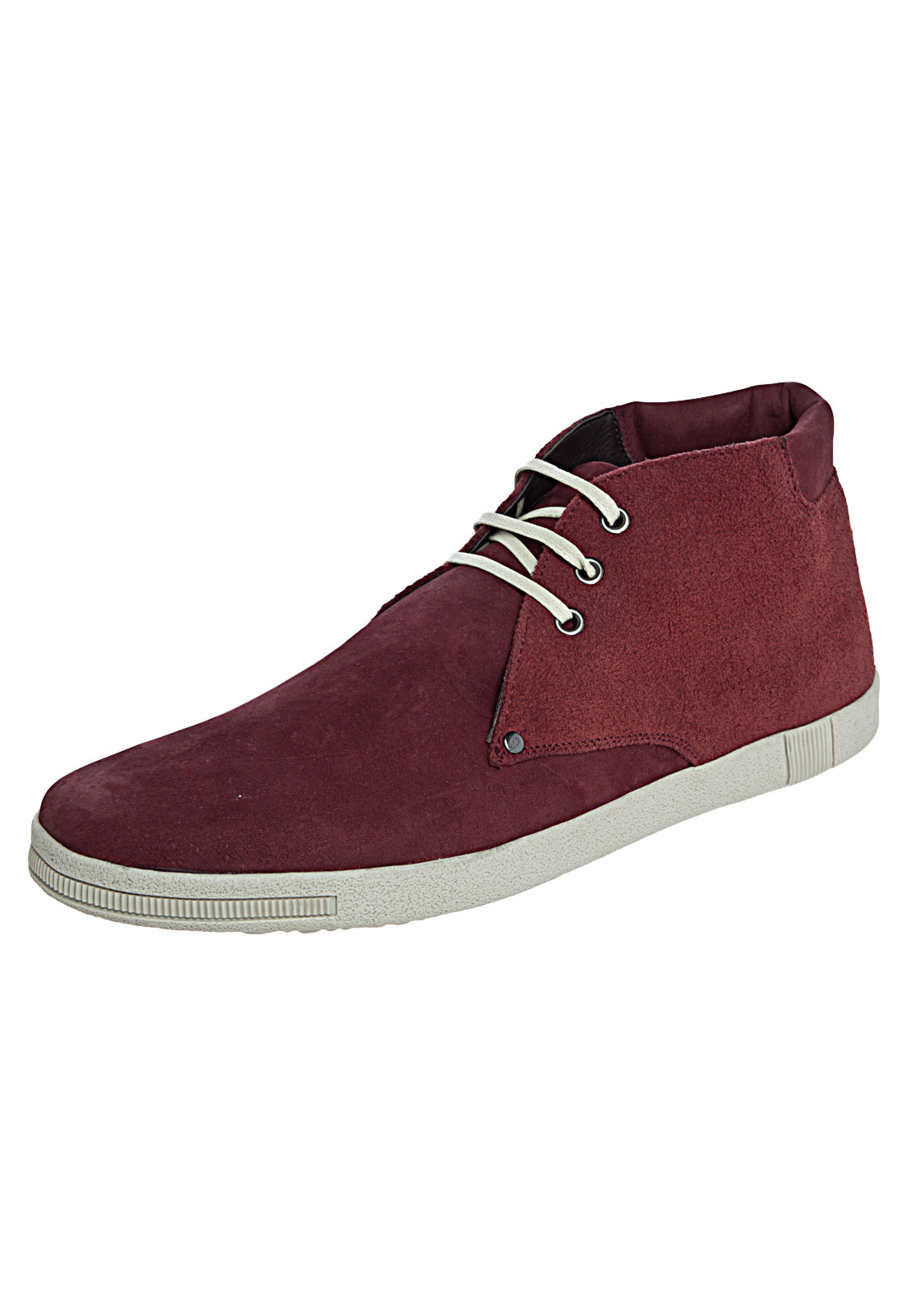 <a href="http://www.dafiti.com.br/Bota-Fiveblu-Cool-Vinho-1546277.html"><em>FiveBlu</em></a>, R$ 119,90