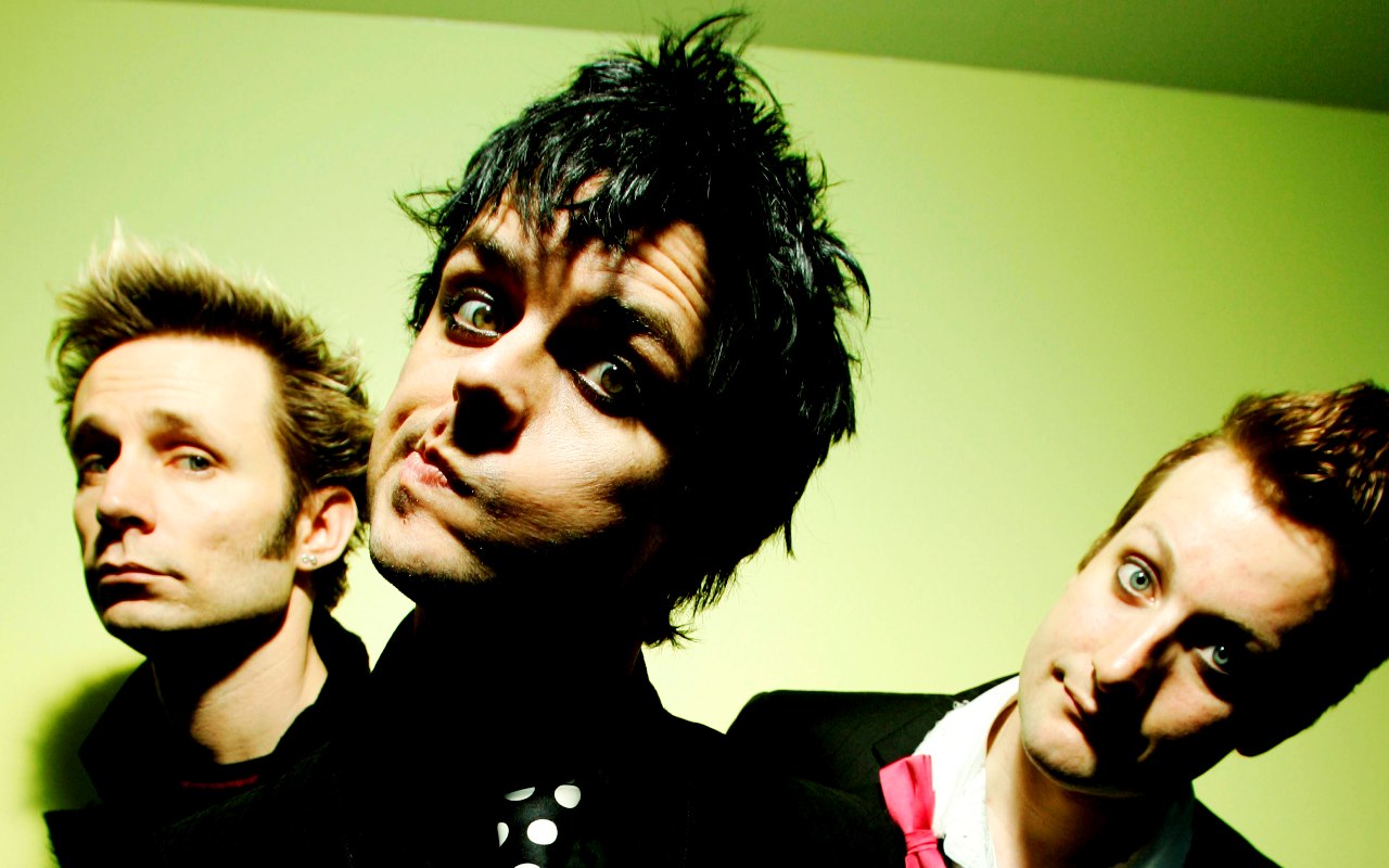 E por que não o Green Day? Em 1994 eles chamaram atenção da mídia com "Basket Case" e "She". Agora eles conquistaram o mundo
