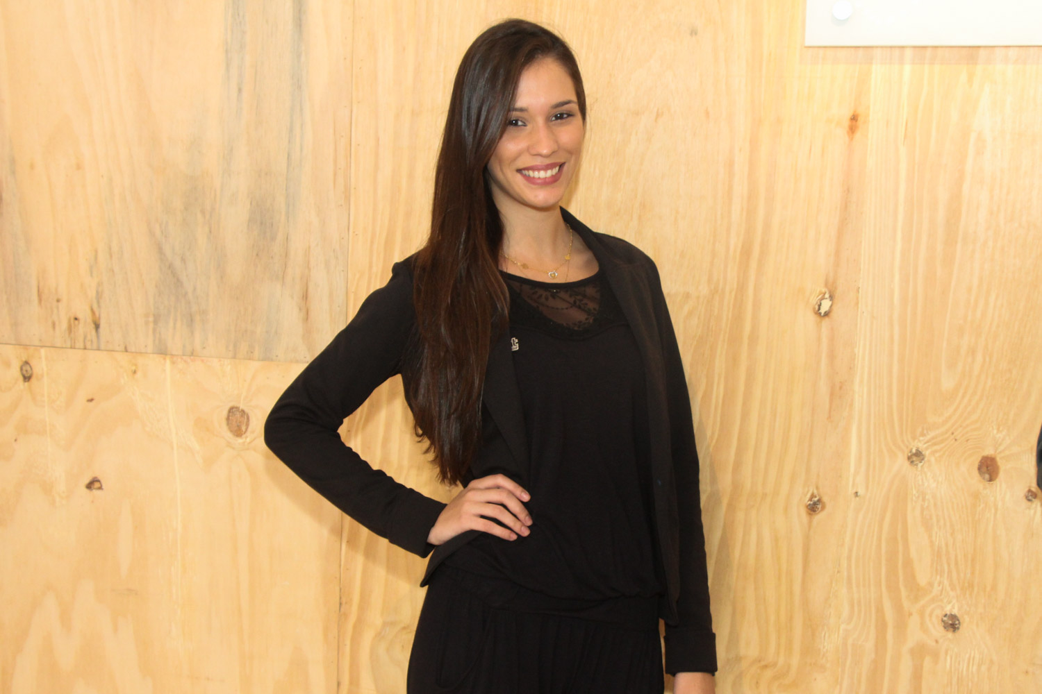 "Acho que ela vai abrir uma loja de rua com o nome dela. Ah! e com preços acessíveis", palpita a promotora de eventos Thaíse Couto.