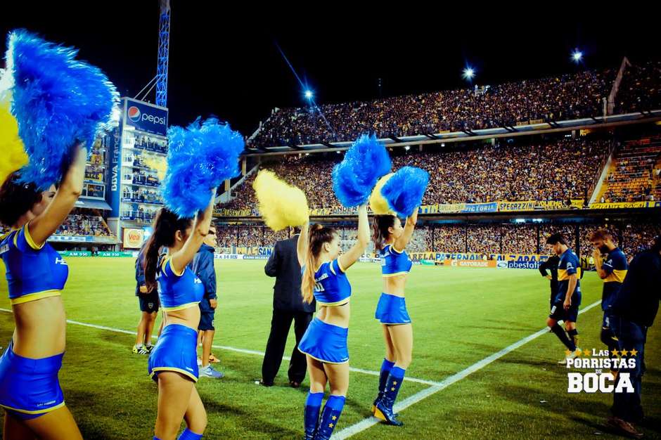 Las Boquitas, as famosas cheerleaders do Boca Juniors